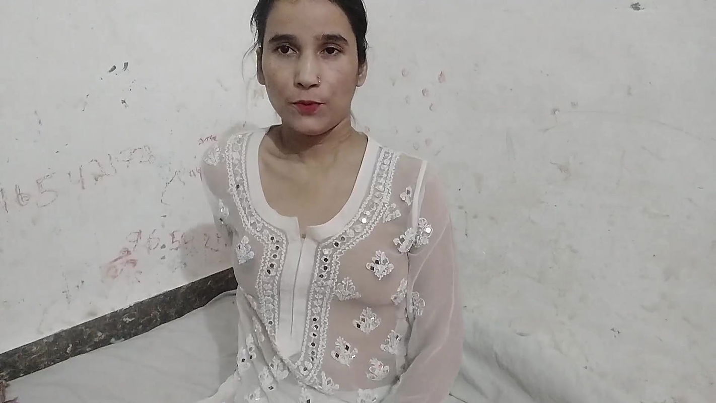 Maine apne paros ke larke se chubaya