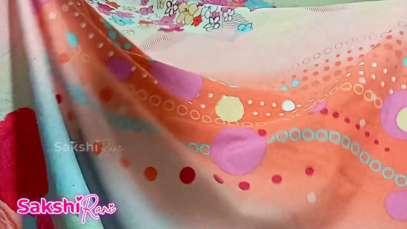 The owner cleaned the maid’s cymbals when the mistress the market