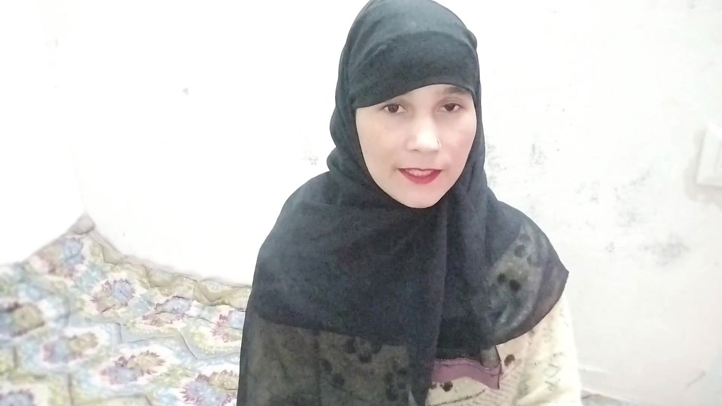 Muslim laki Ko khala Ke bete Ne khel me Choda