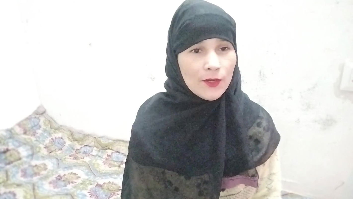 Muslim laki Ko khala Ke bete Ne khel me Choda