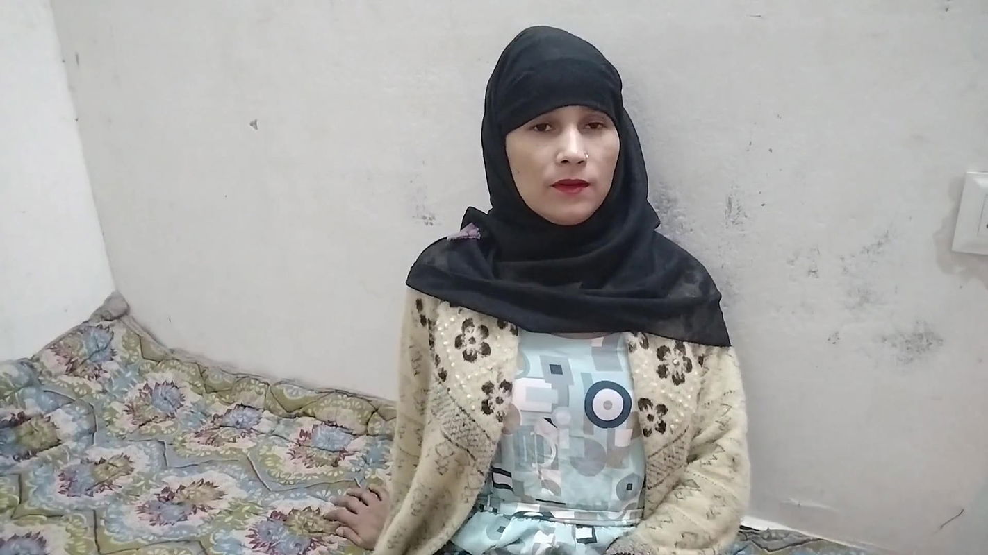 Muslim laki Ko khala Ke bete Ne khel me Choda