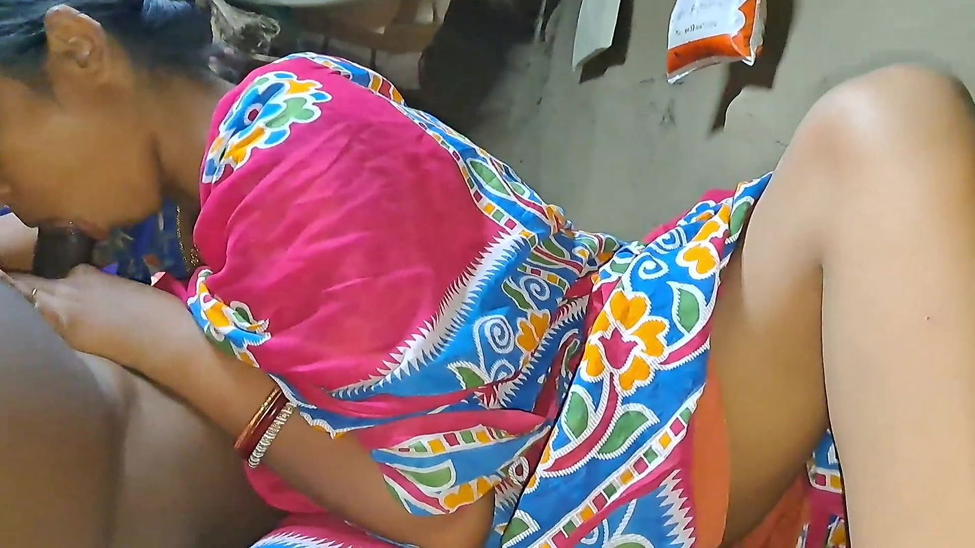Indian village girlfriend boyfriend real homemade Fucking in hindi fuck video