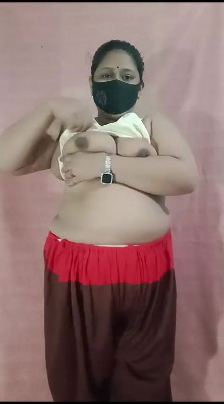 Bangladeshi cute Bhabhi sex her house