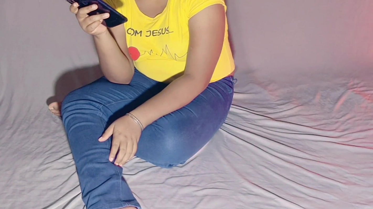 Desi Collage Girl Sex Video In OYO Room – Hindi Audio