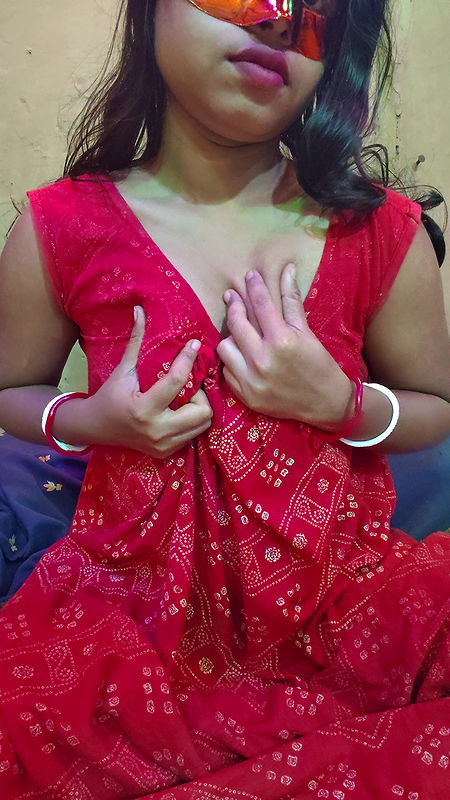 Desi village girl fingers hot pussy