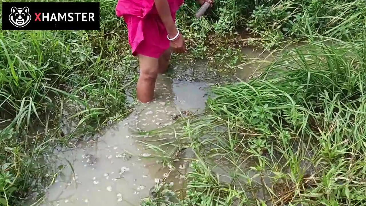 grass I inserted my pussy while mowing the nomita bhabhi