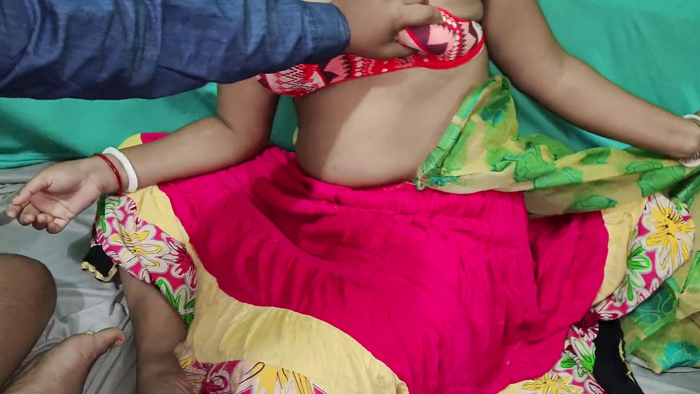 I invite my stepson to play and she ends up playing with my cock – Hindi Audio