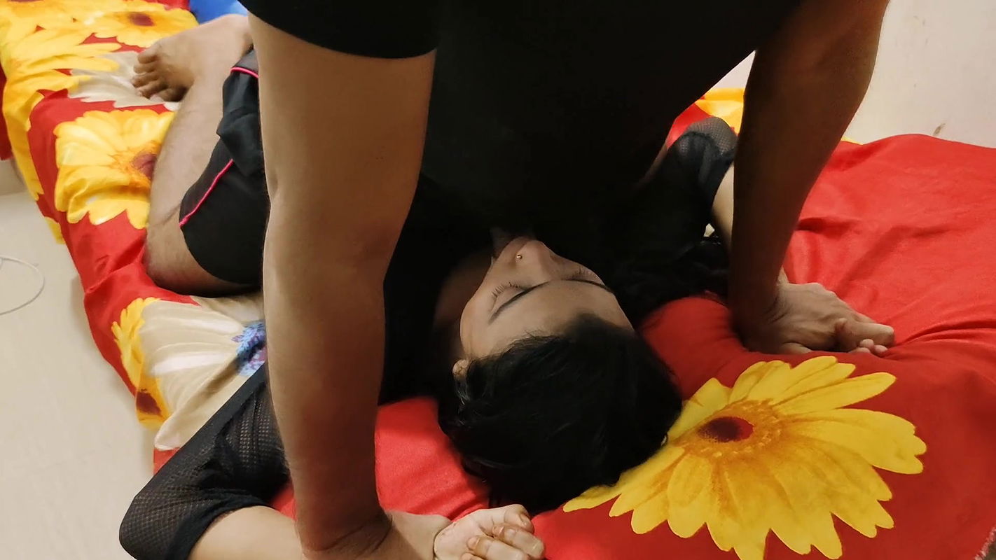 Indian Bhabhi First Time Hard Anal Sex with Full Hindi sex videos