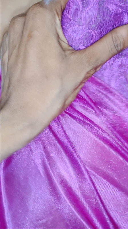 Stepmom And stepson friend ka satha kiya sex hot video