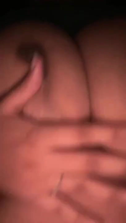 Desi Indian Mall showing big boobs – Desi Tanker