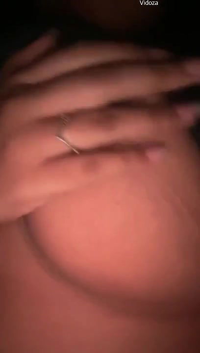 Desi Indian Mall showing big boobs – Desi Tanker