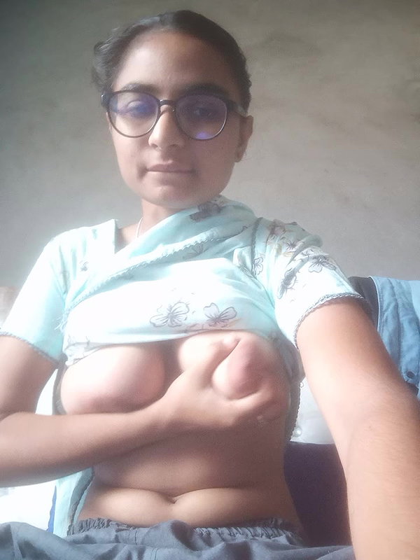 Cute Gf Pressing Boobs