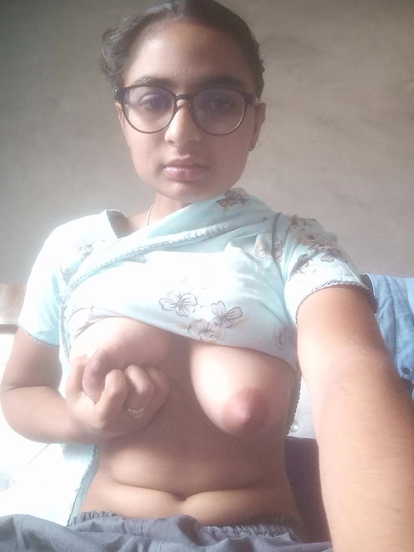 Cute Gf Pressing Boobs