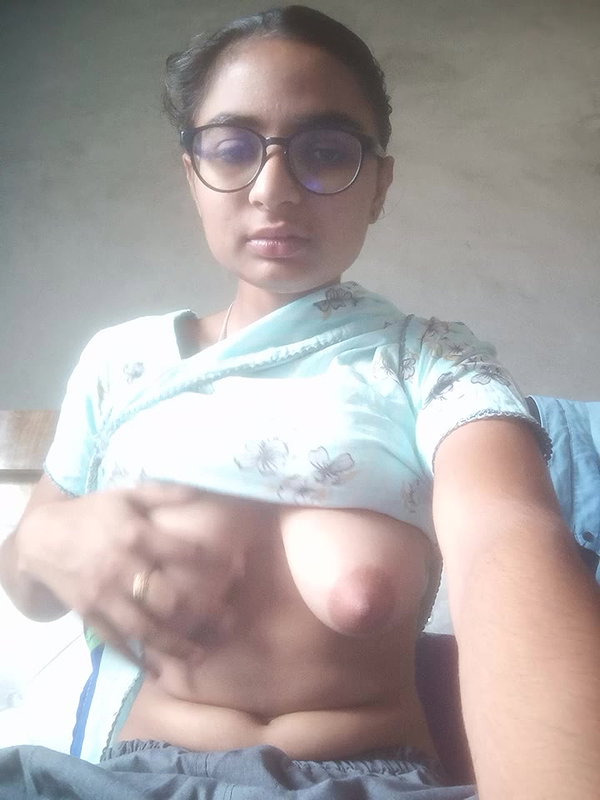 Cute Gf Pressing Boobs