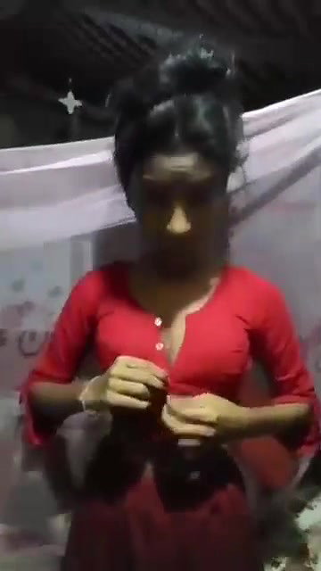 Desi Slim Village Showing