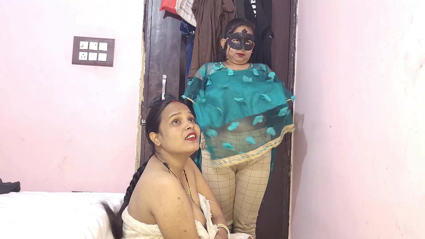 Ciężarna macocha dostaje pasierbicę zerżniętą przez pasierba