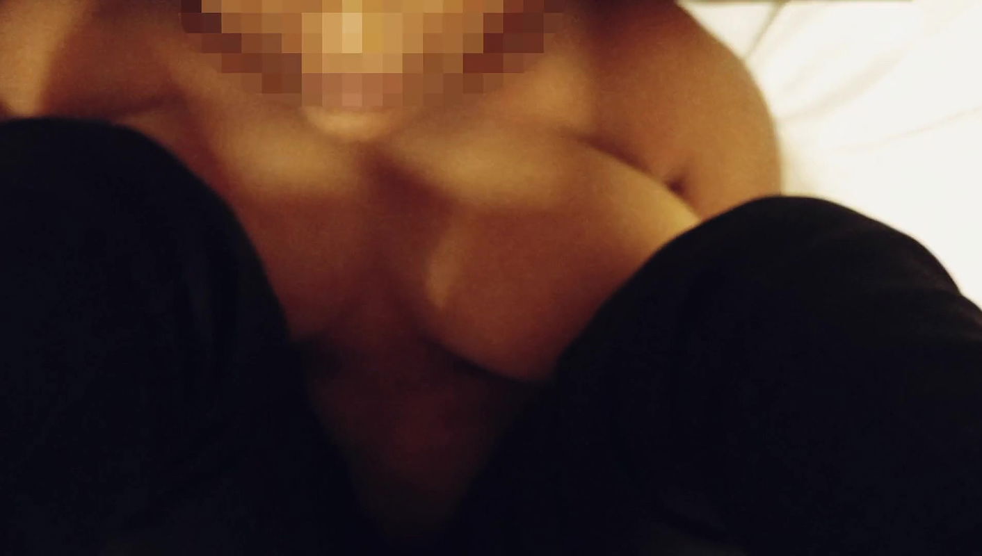 Devar Bhabhi dzielące łóżko.