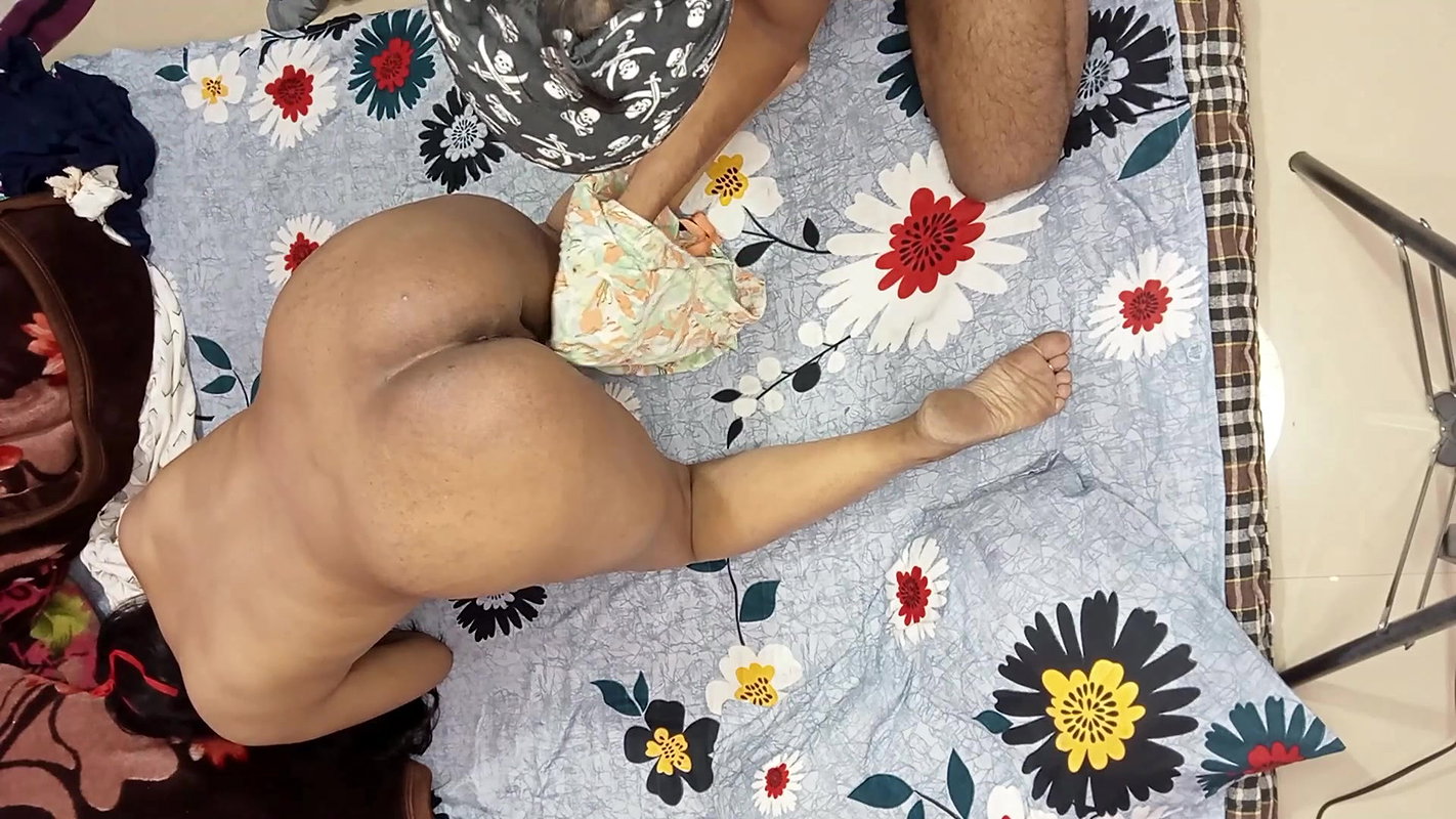 Devar flirting romans z ciężarną Bhabhi Lizanie cipki i Obciąganie orgazm wytryski