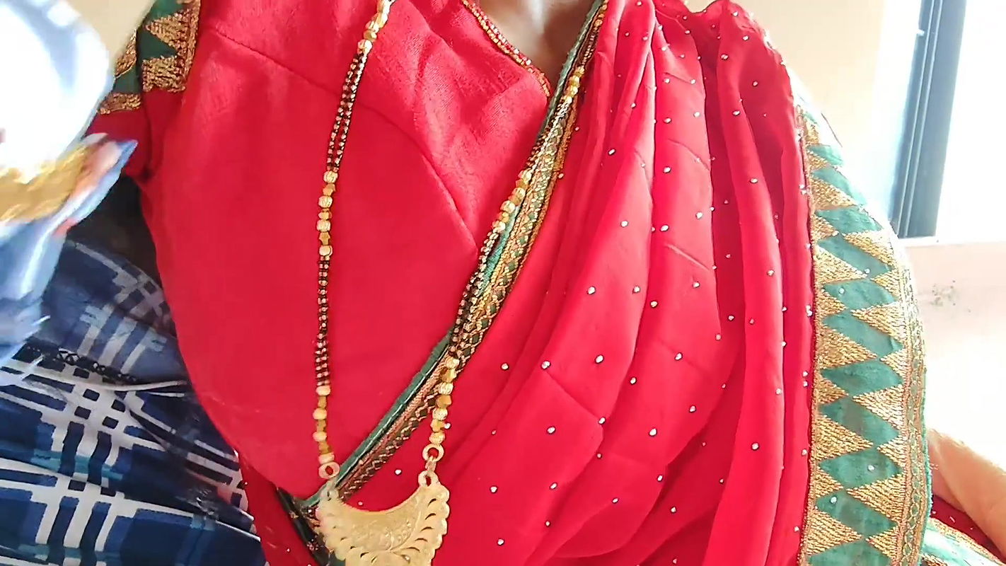 Gorąca seksowna indyjska pokojówka Kanta bardzo ciężko jebanie z szefem