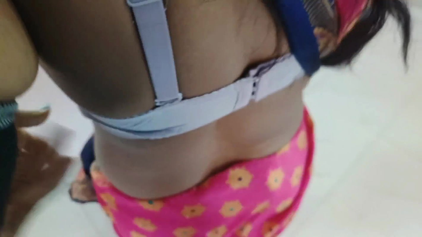 Gorąca seksowna indyjska żona Sarika Seks z mężem