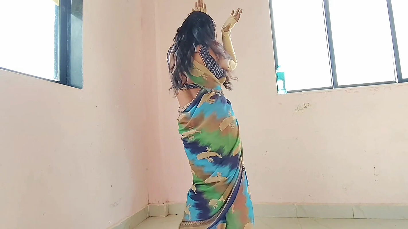 Gorący seksowny taniec Bhabhi jebanie z mężem