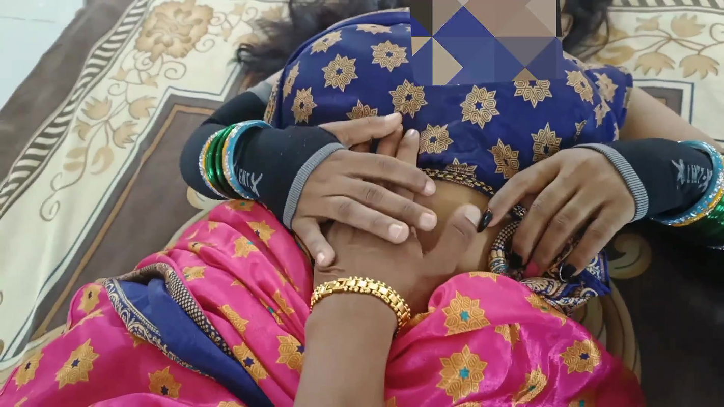 Indyjska pokojówka Kanta Bai uprawia seks w stylu pieska z szefem