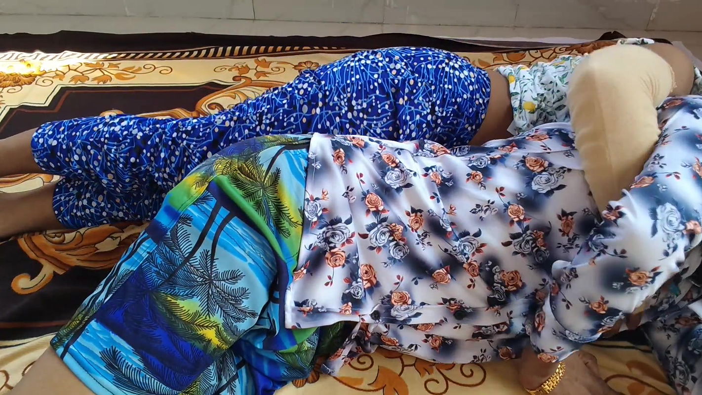 Indyjski mąż uprawia seks z żoną