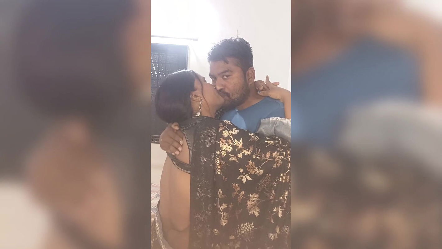 Kavita Bhabhi w mieście Sari Vahini