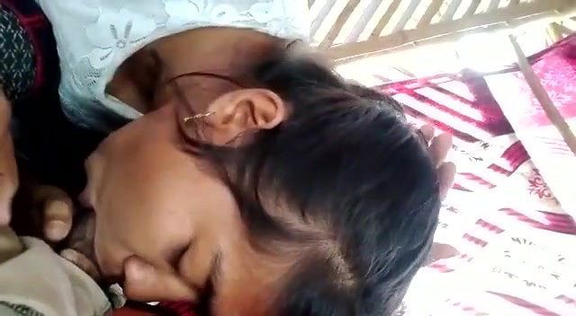 Desi cute girl suck her dick outdoor