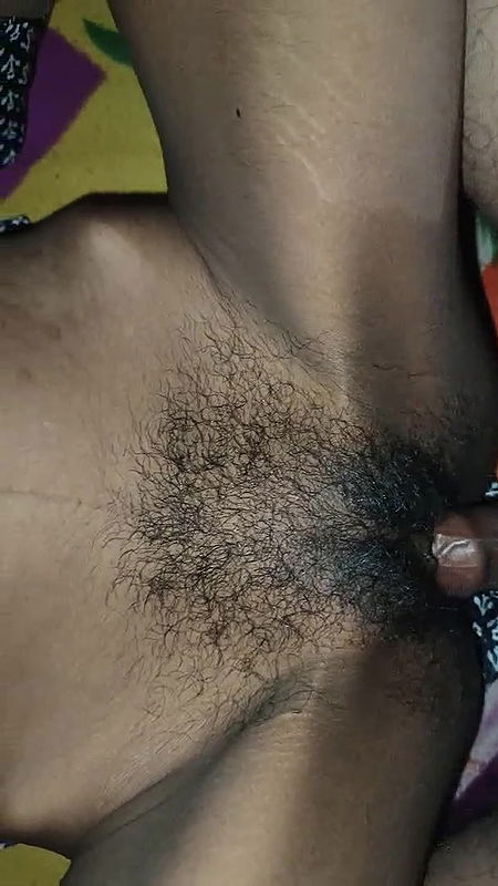 Seeing the Desi Stepdaughter Lying to the Party, the Stepfather Had Sex with the Stepdaughter.