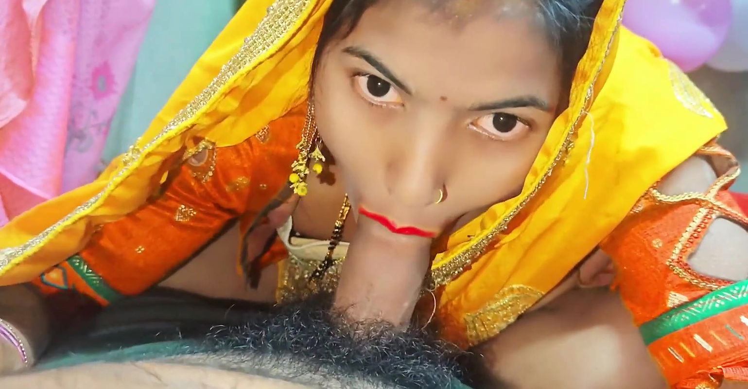 Nepali bhabhi hot sex and masterbuting