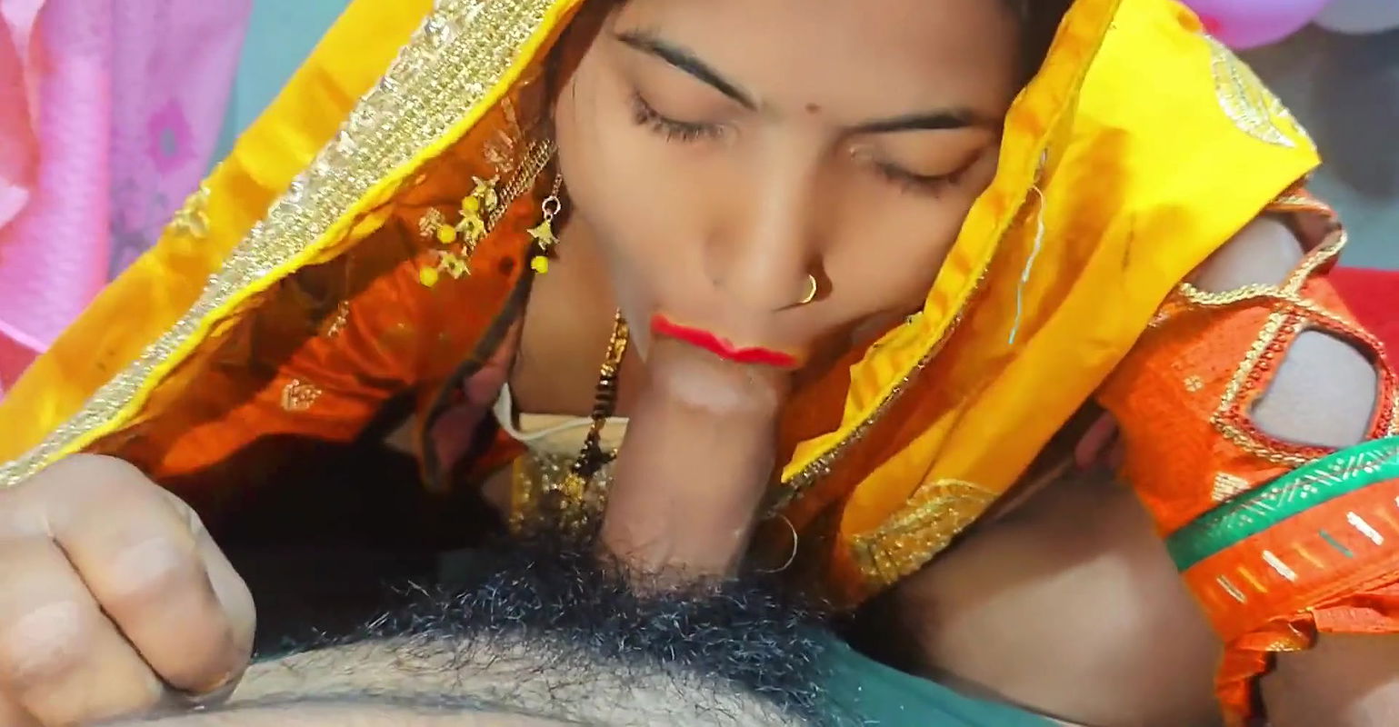 Nepali bhabhi hot sex and masterbuting