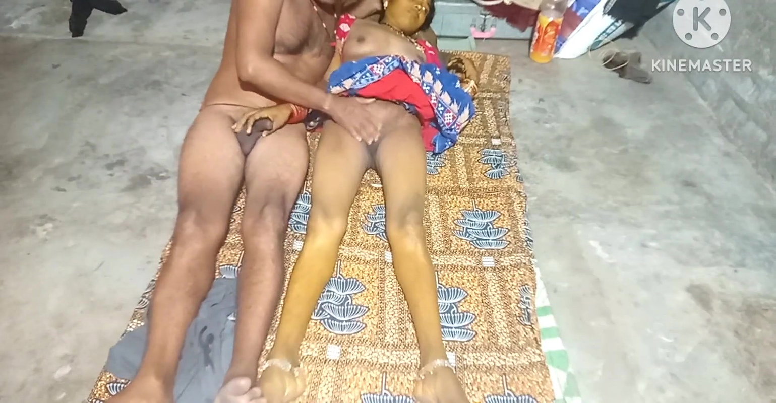 Today I invited the neighbor woman to my house, stripped her and fucked her