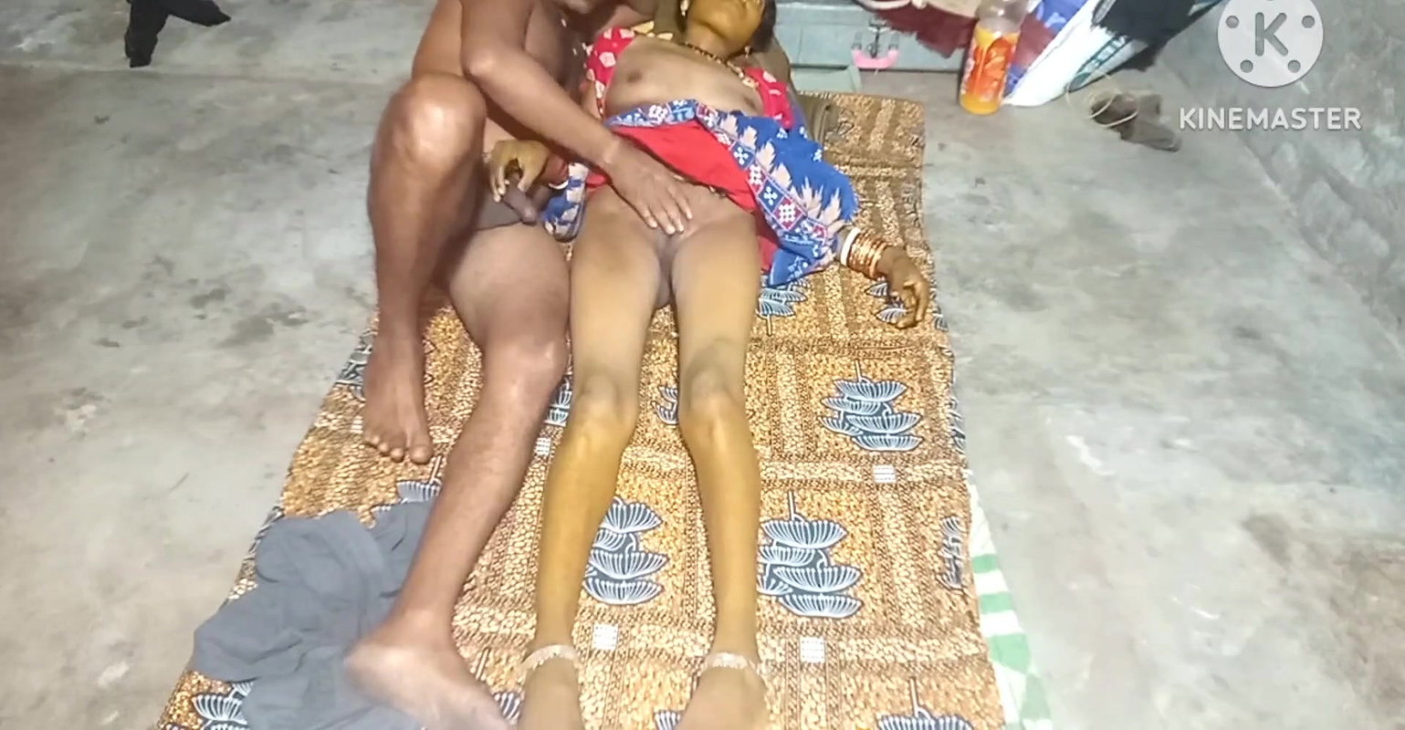 Today I invited the neighbor woman to my house, stripped her and fucked her