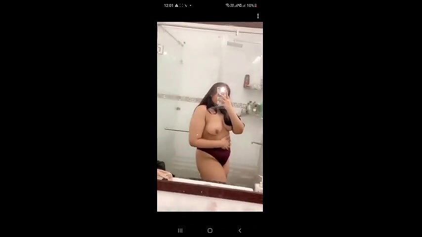 Sexy Chubby Babe Fingering