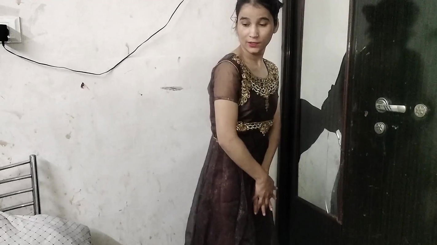 Paisa nhi tha To penter ne bhabhi ki chut li