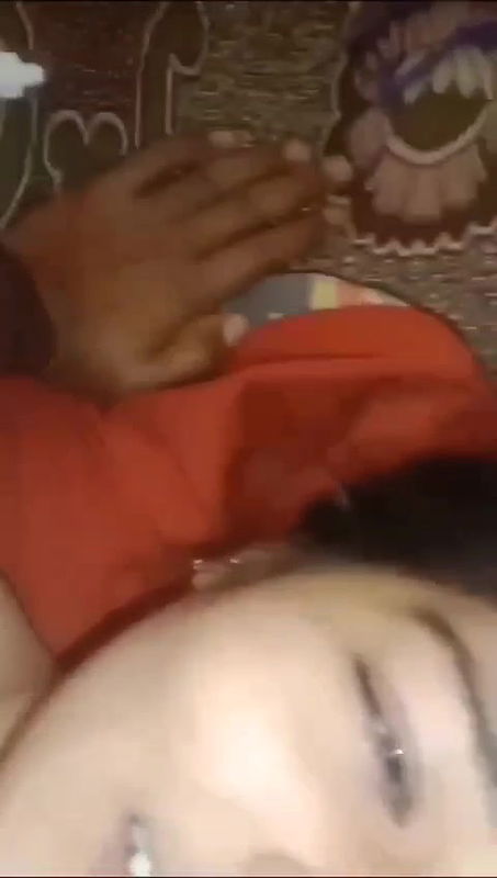 Paki virgin girl painful Fucking with clear hindi audio and moans boys saying'” aahiste aahiste jaane dena