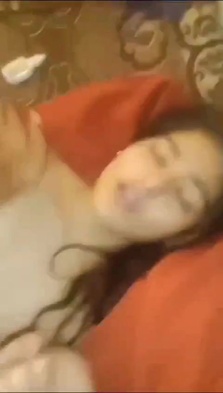 Paki virgin girl painful Fucking with clear hindi audio and moans boys saying'” aahiste aahiste jaane dena