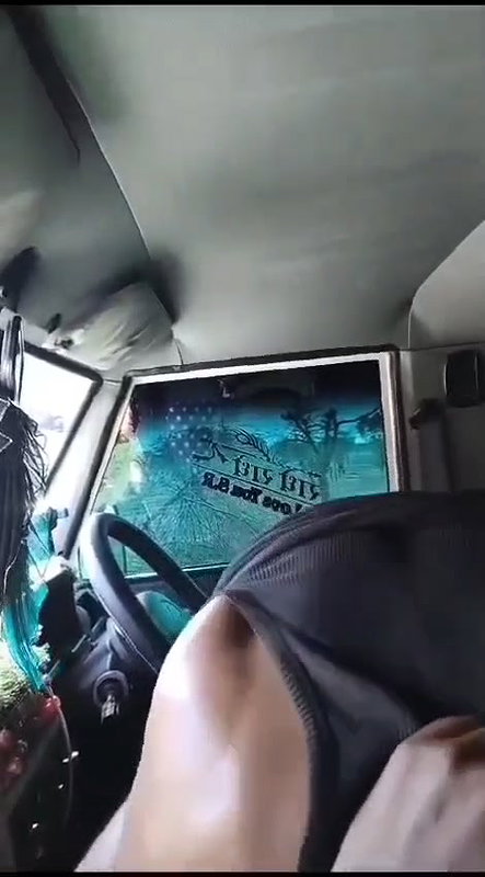 Desi village bhabhi affair Fucking hard with lover in car moaning loud