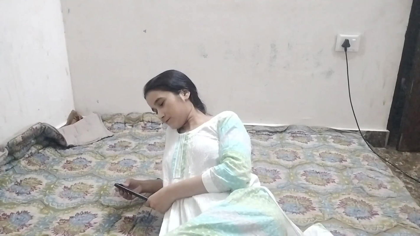 Collage ki larki ne apne boyfriend ko bulakr chudi