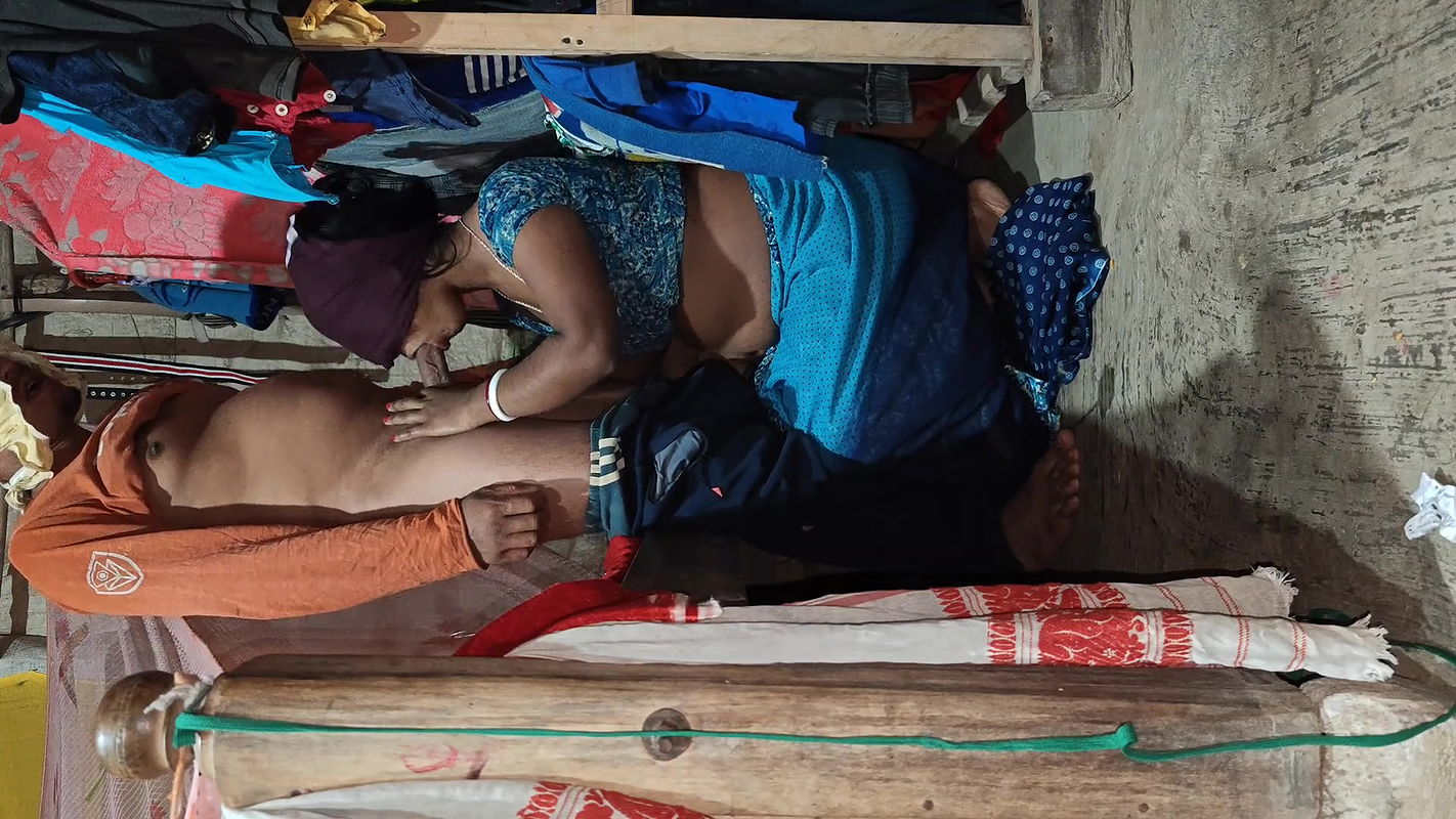 Indian hot bhabhi yoga position pussy licking and hawamain hi fucking of lover ke saat