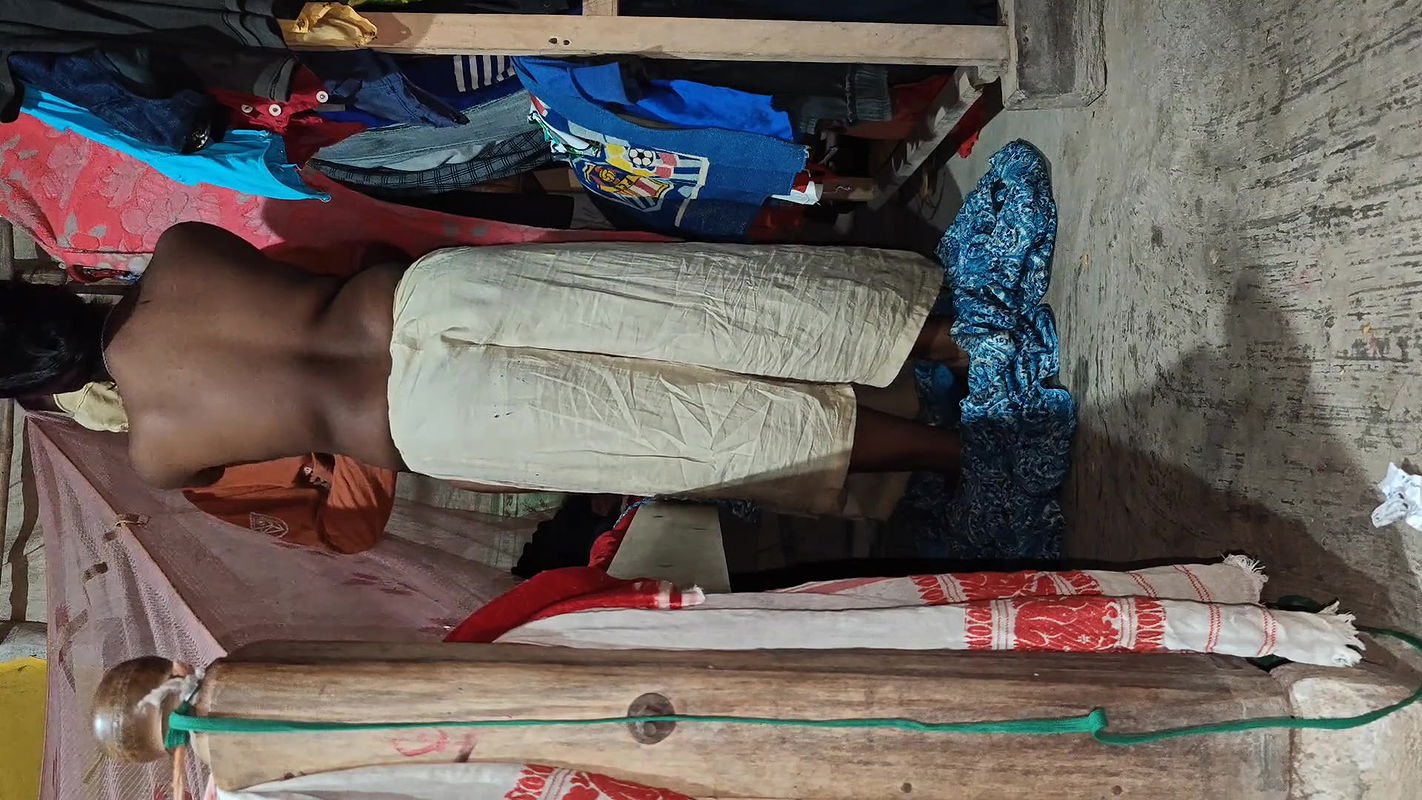 Indian hot bhabhi yoga position pussy licking and hawamain hi fucking of lover ke saat