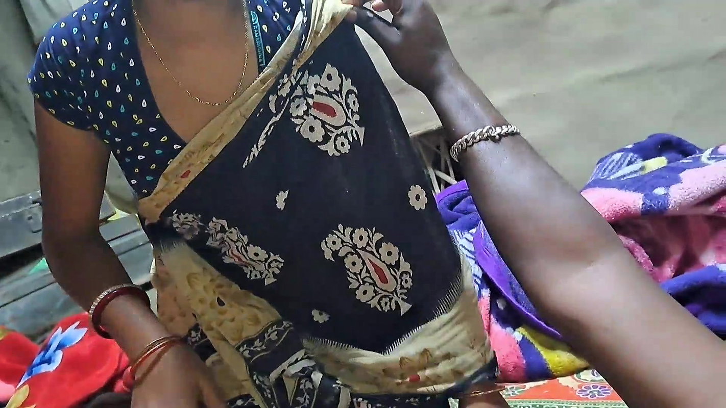 Indian newly married girlfriend boyfriend fucking in village