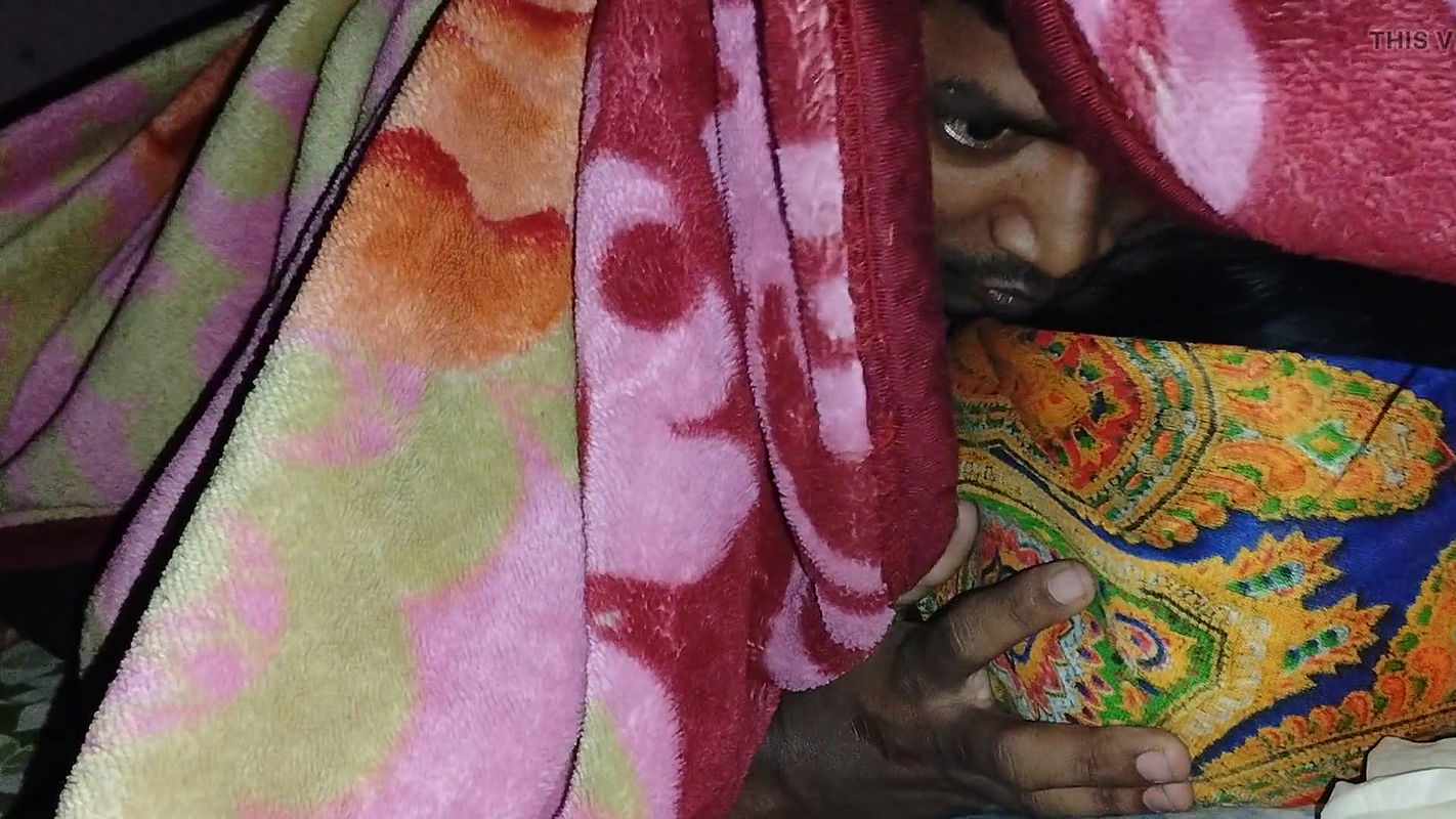 Masti Masti Mein Aunty Ko Raat Mein Sex Kiya Bohot Hi