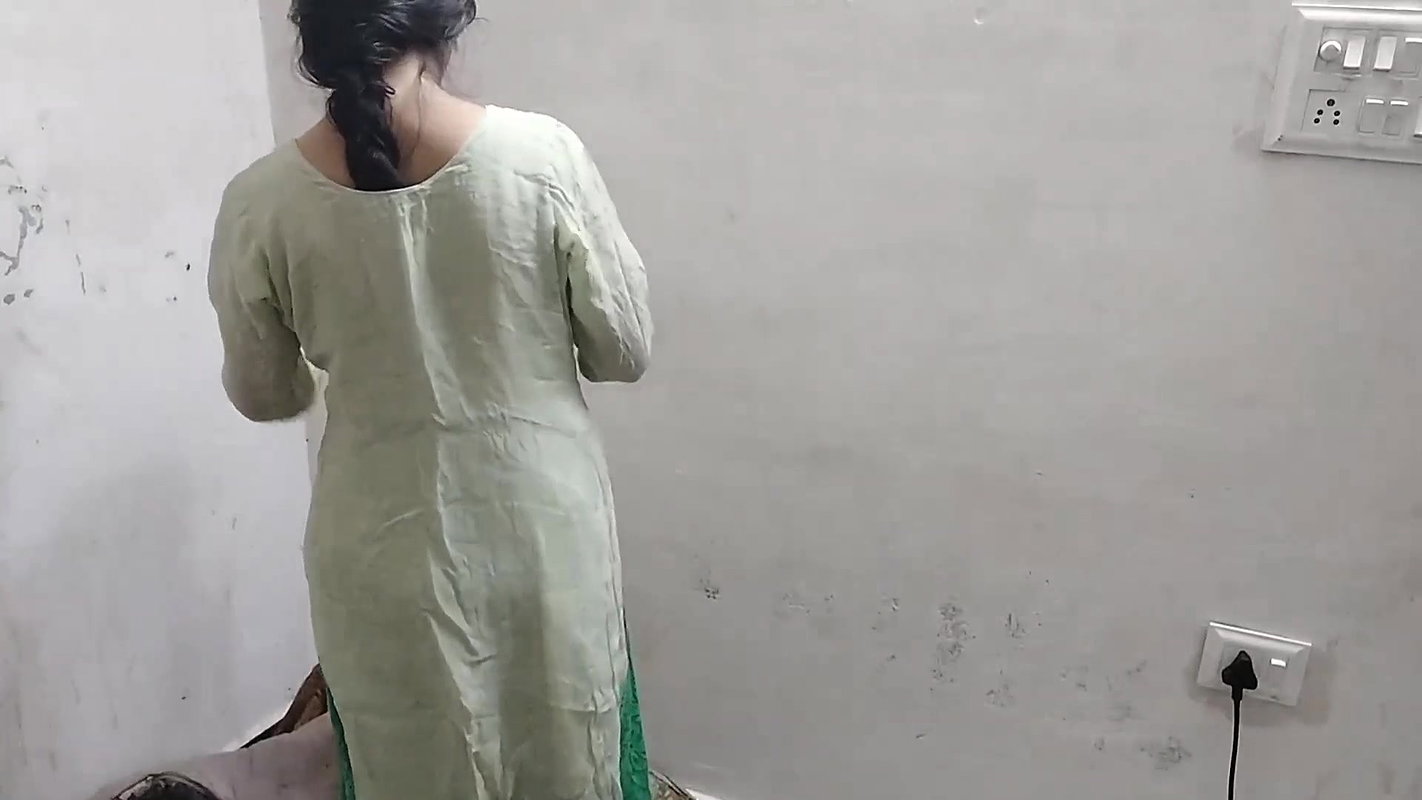 Step sister ki tight pussy mari hindi me