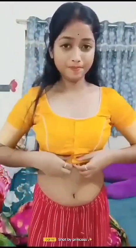 Beautiful girl stripping sari and rubbing her pussy