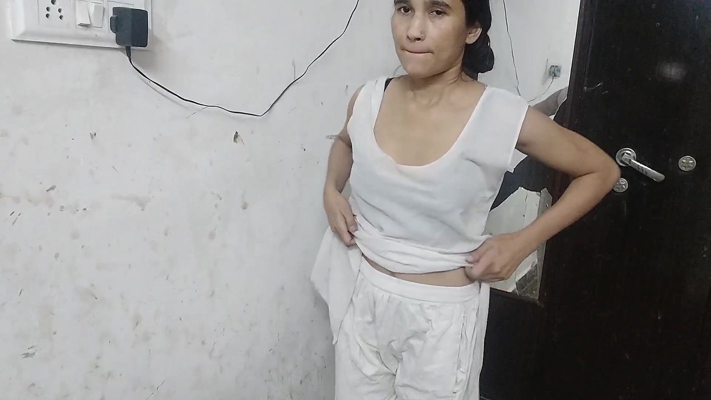 Abujan ne meri chut far diya hardcore sex video