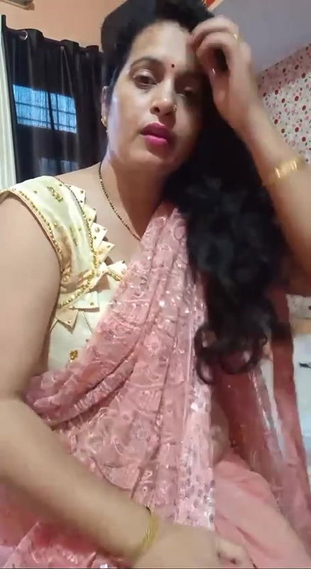 Youtube r Bindass bloging nude -12
