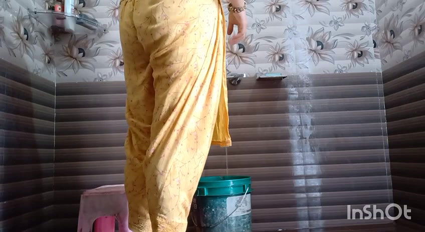 Youtube r Bindass bloging nude -15