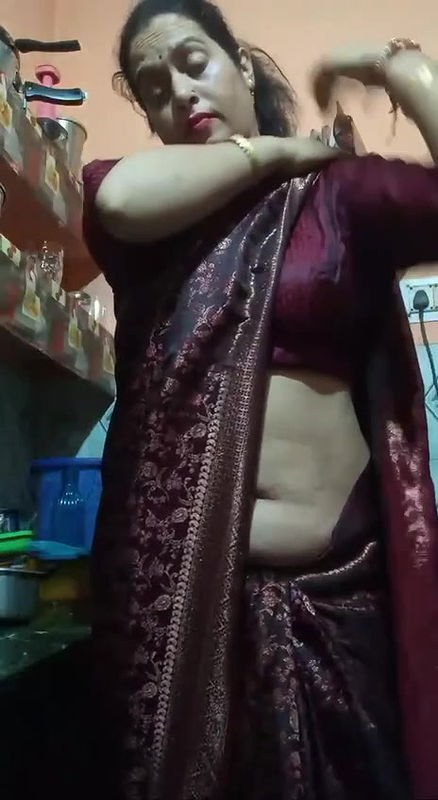 Youtube r Bindass bloging nude -10